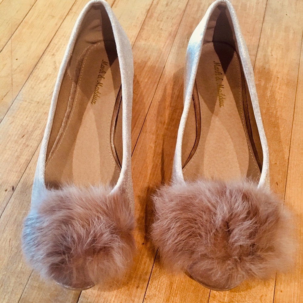 NWOT VELVET FLATS